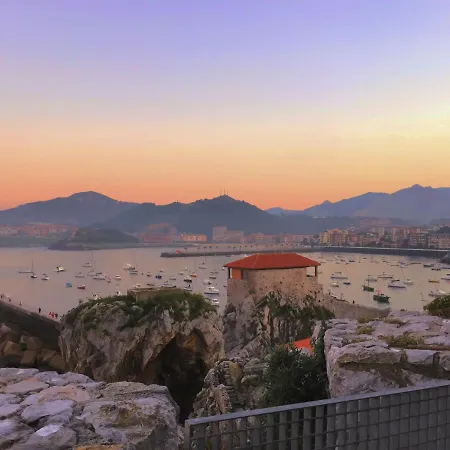 Apartamento 2 Centrico Garaje Wi-fi Para Trabajar Appartement Castro Urdiales