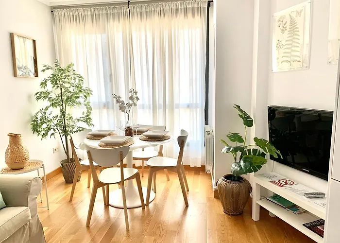 Apartamento 2 Centrico Garaje Wi-fi Para Trabajar 公寓 *